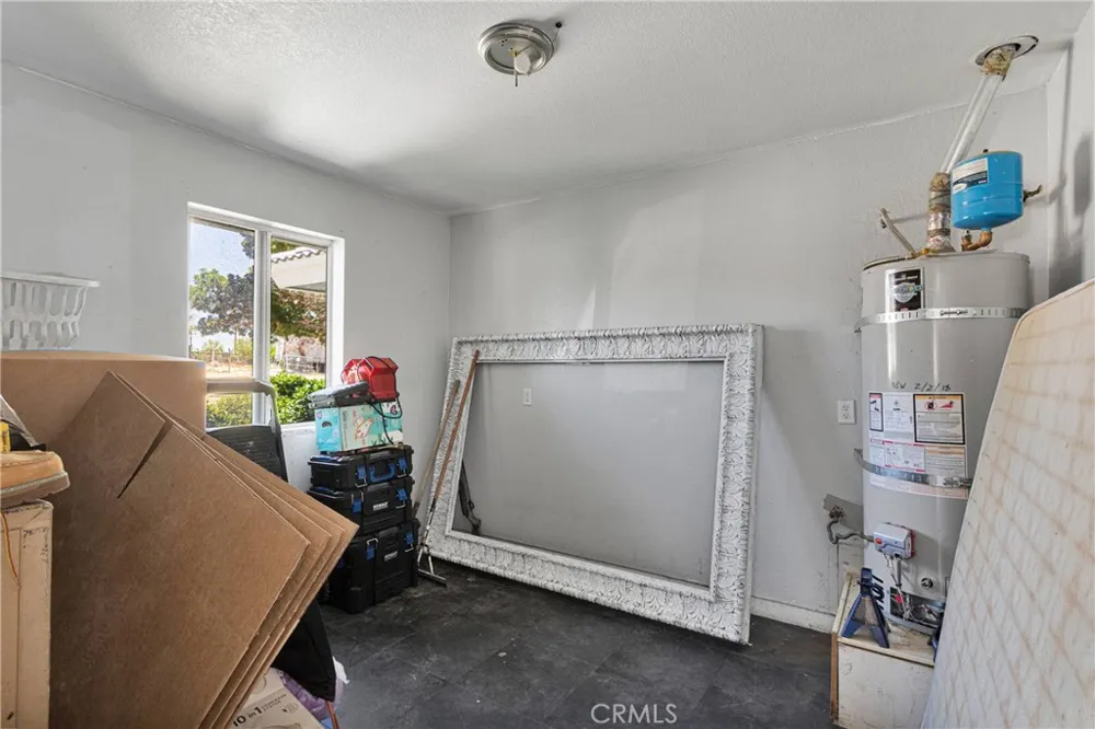 10325 Sheep Creek Rd Phelan, CA 92371
