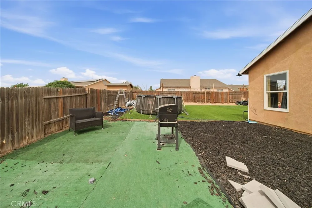 17832 Tahoe Court Adelanto, CA 92301