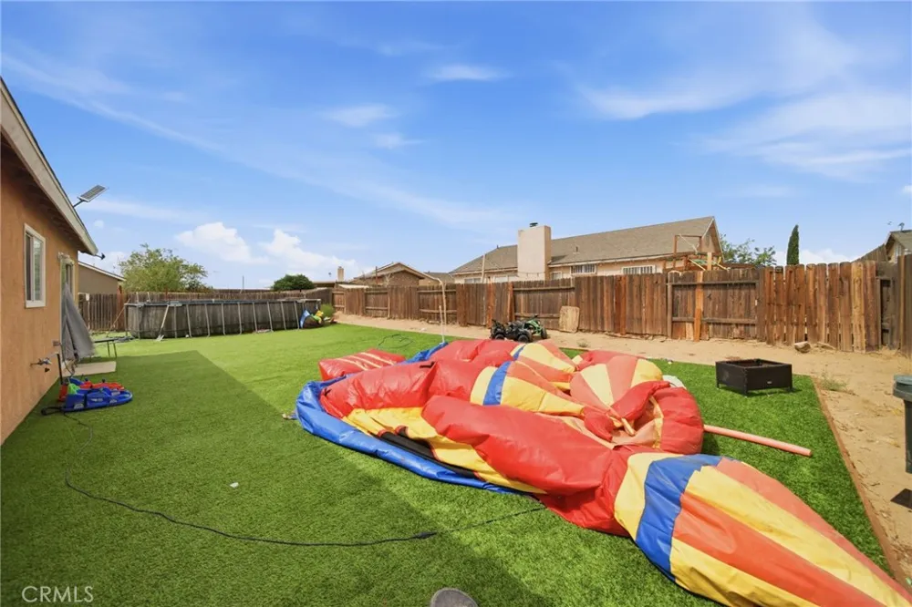 17832 Tahoe Court Adelanto, CA 92301