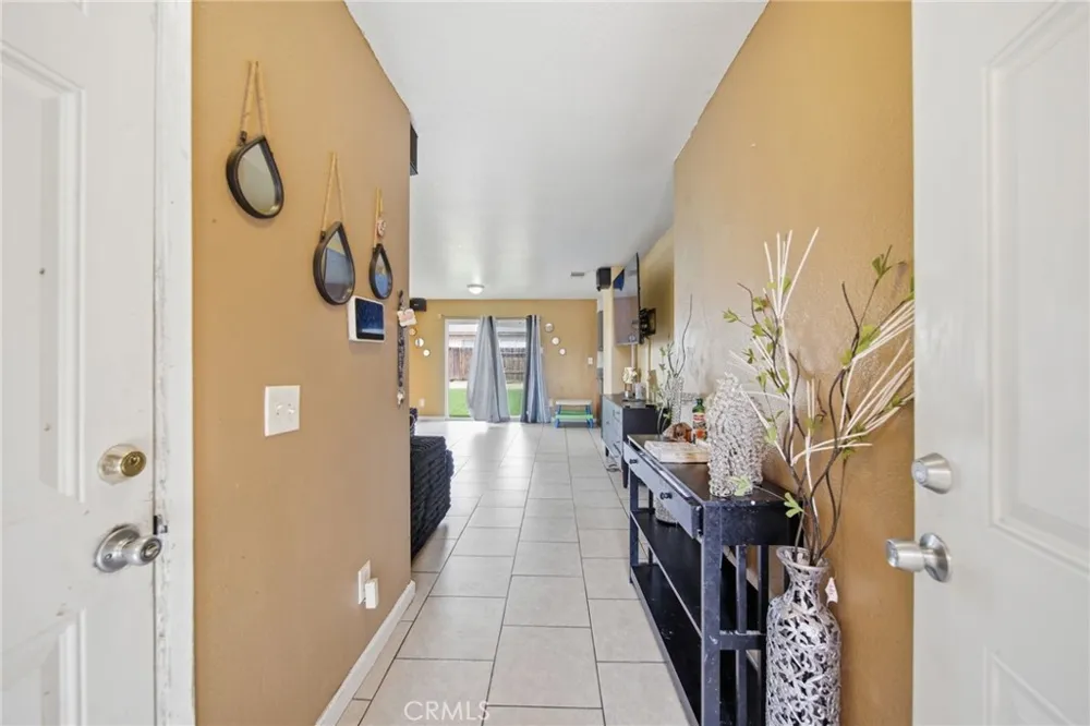 17832 Tahoe Court Adelanto, CA 92301