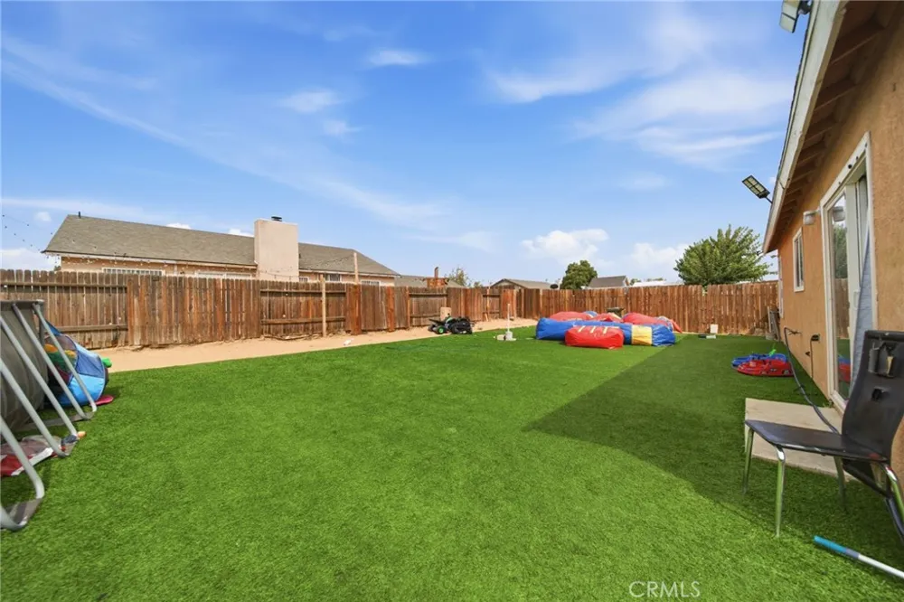17832 Tahoe Court Adelanto, CA 92301