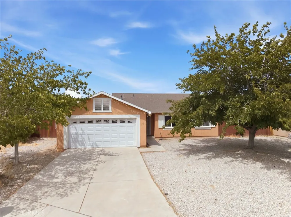 17832 Tahoe Court Adelanto, CA 92301