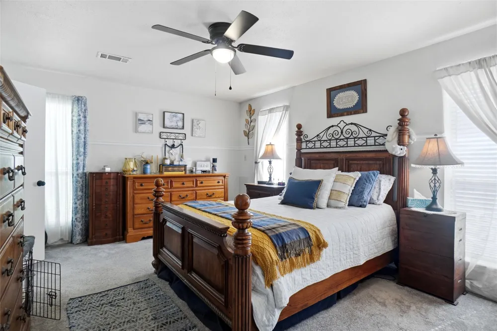 902 Meadowcreek Street Krum, TX 76249