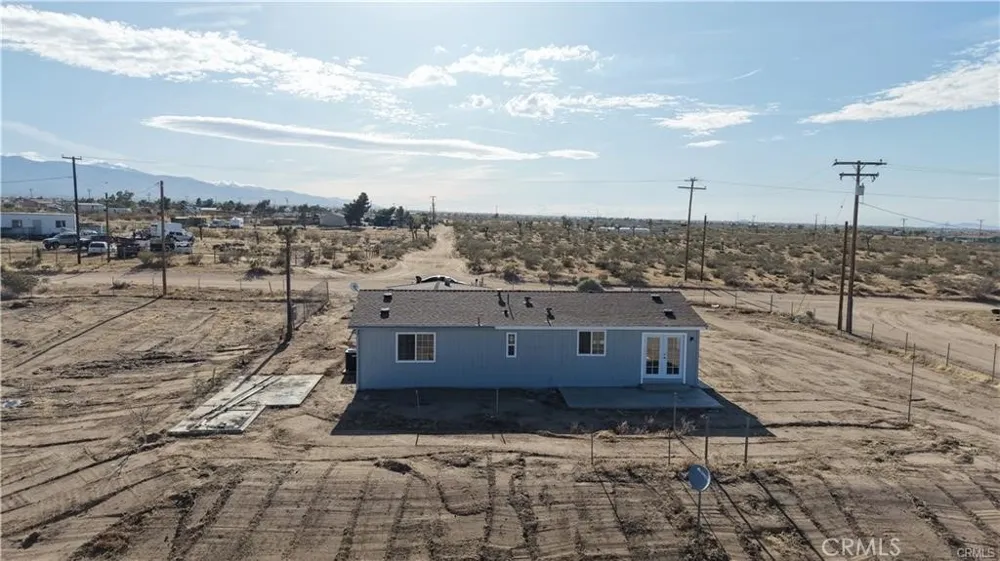 11975 Barbet Phelan, CA 92371