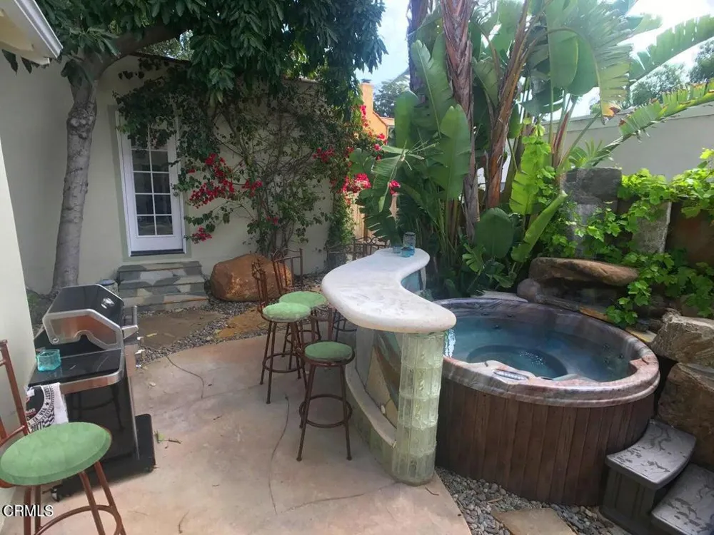 1497 E Main Street Ventura, CA 93001