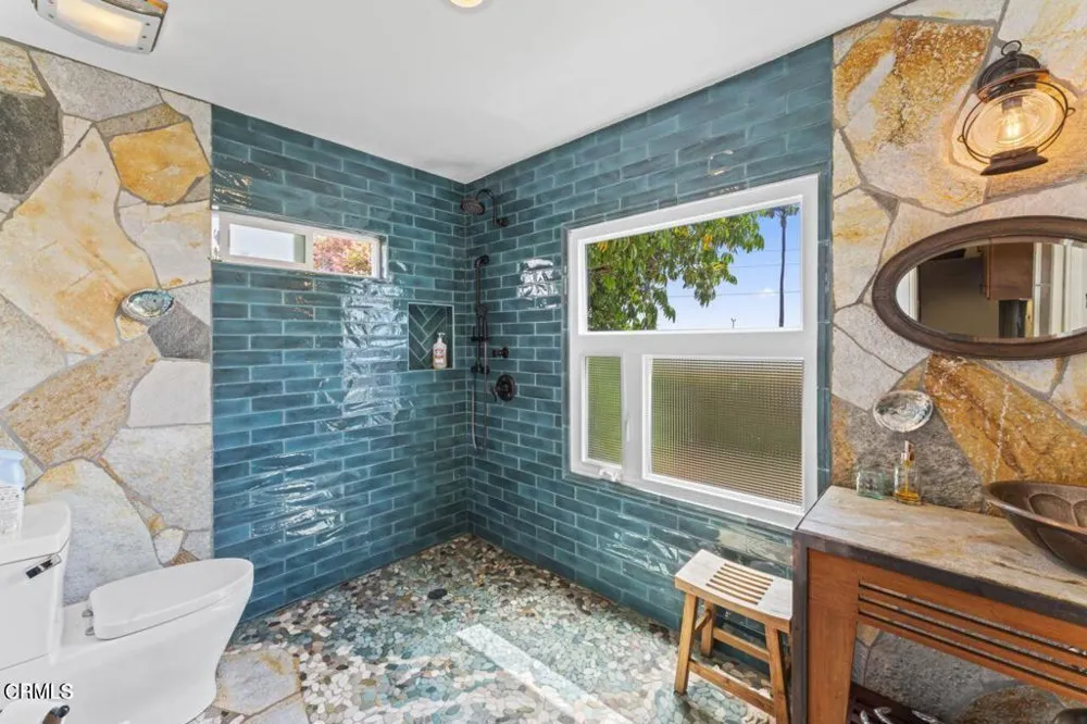 1497 E Main Street Ventura, CA 93001