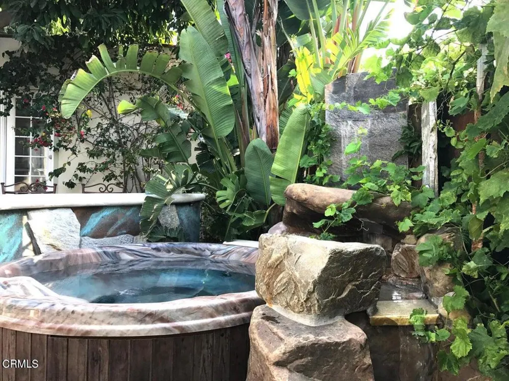 1497 E Main Street Ventura, CA 93001