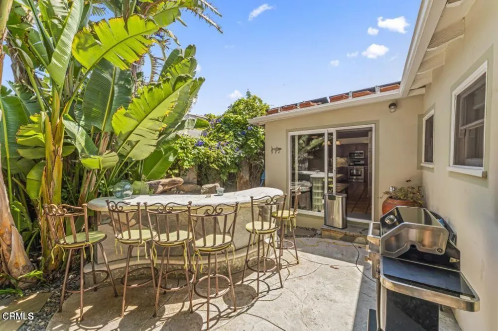 1497 E Main Street Ventura, CA 93001