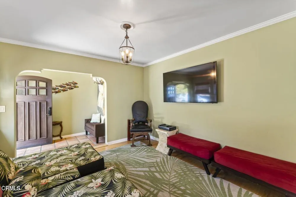 1497 E Main Street Ventura, CA 93001