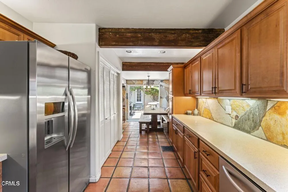 1497 E Main Street Ventura, CA 93001