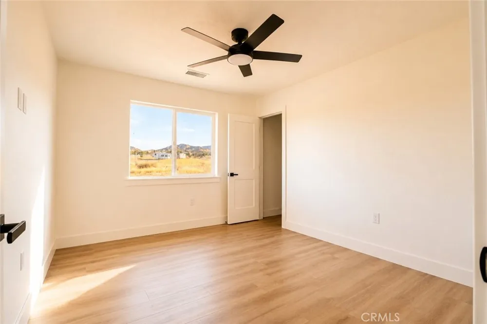 9012 Monte Vista Phelan, CA 92371