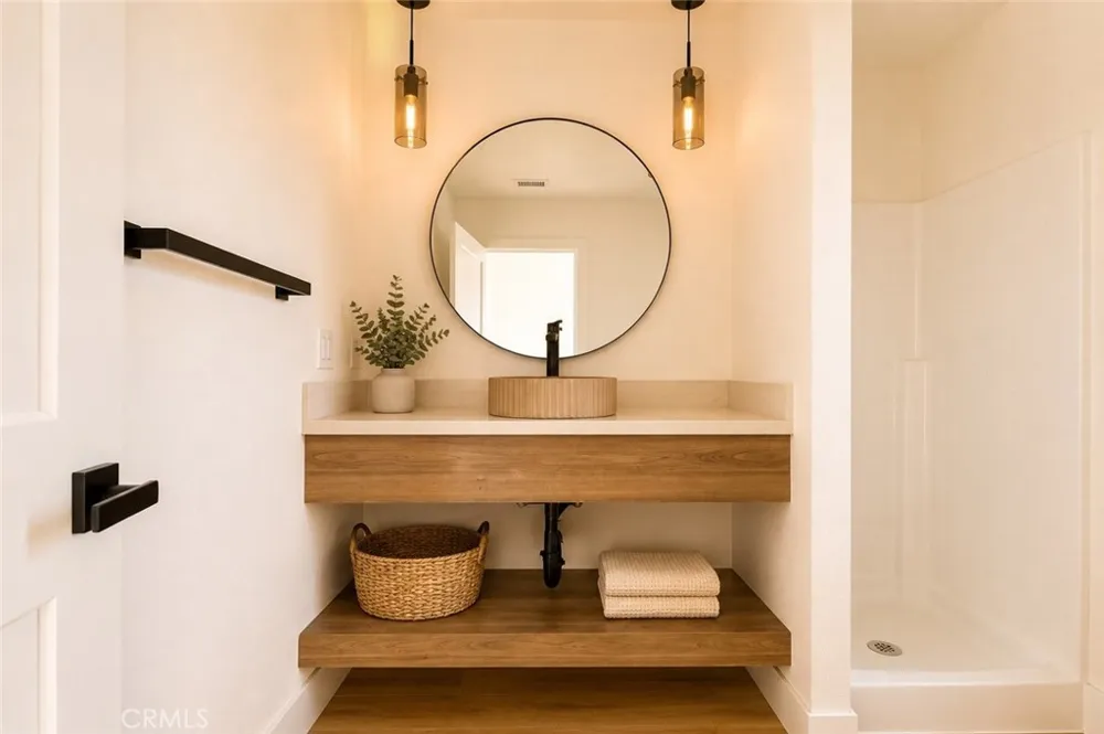 9012 Monte Vista Phelan, CA 92371