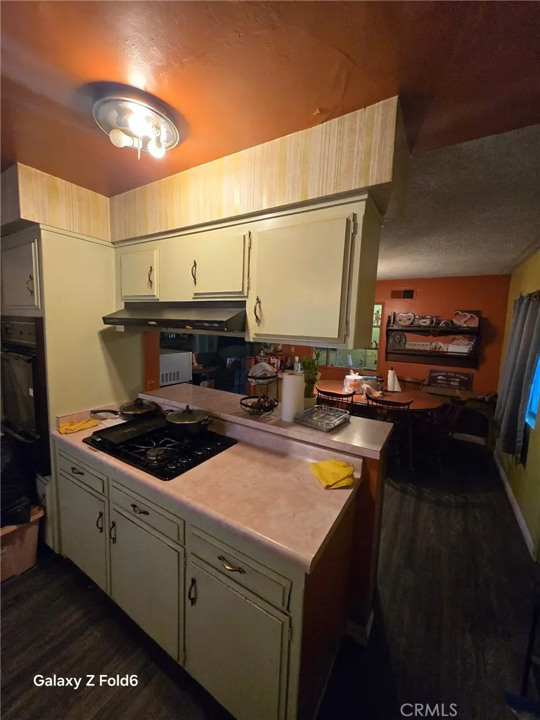 461 W Scott Street Rialto, CA 92376
