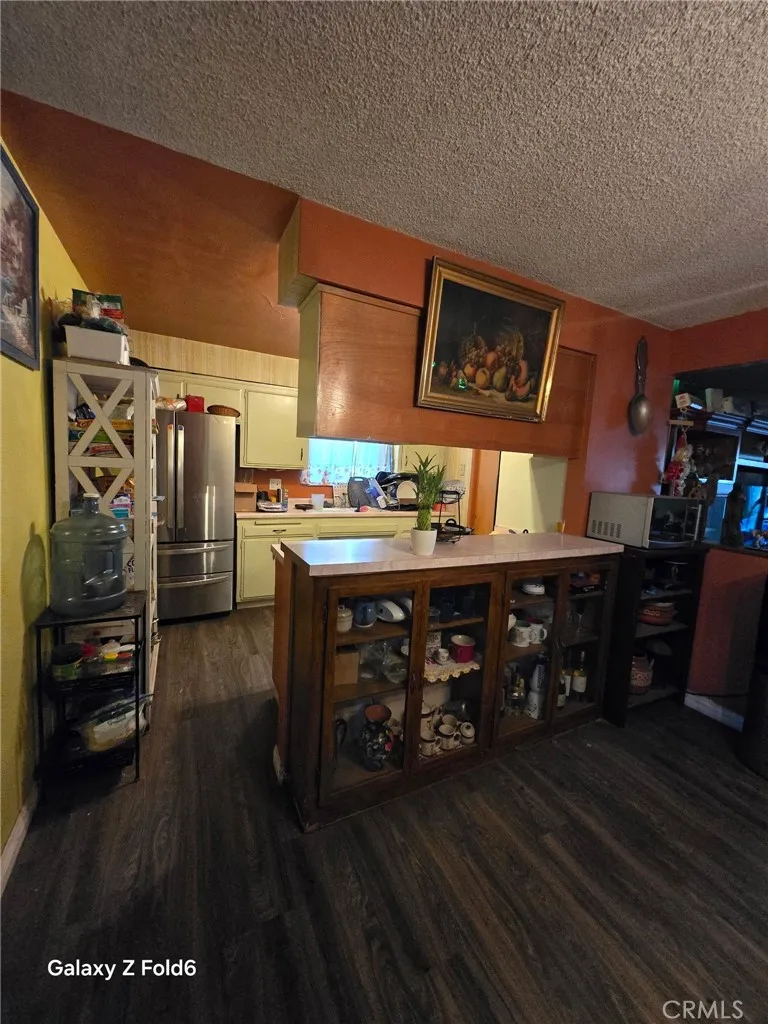 461 W Scott Street Rialto, CA 92376