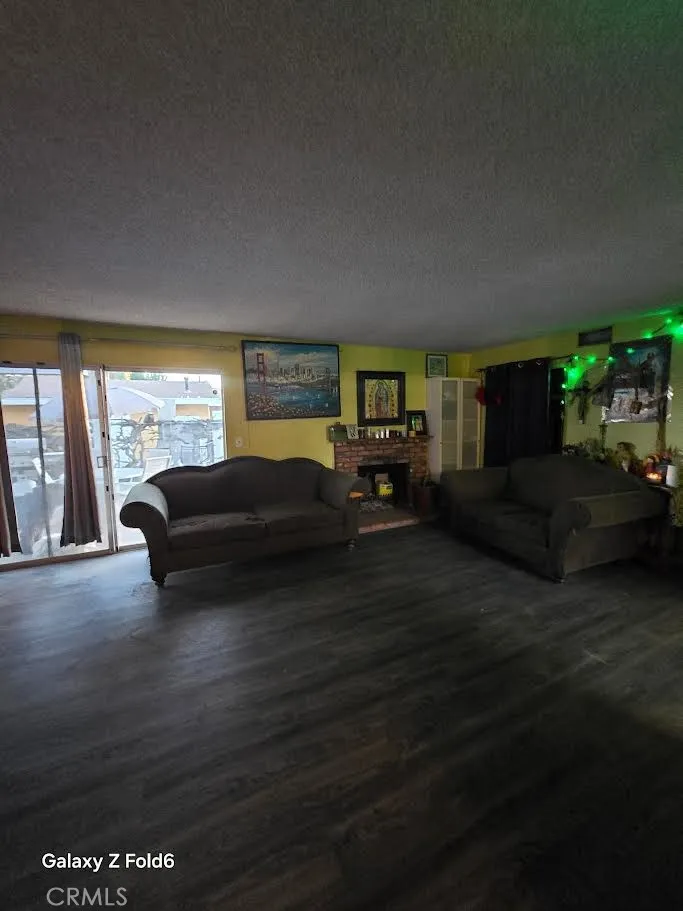 461 W Scott Street Rialto, CA 92376