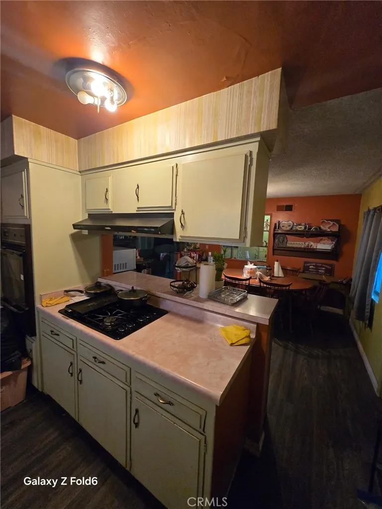 461 W Scott Street Rialto, CA 92376
