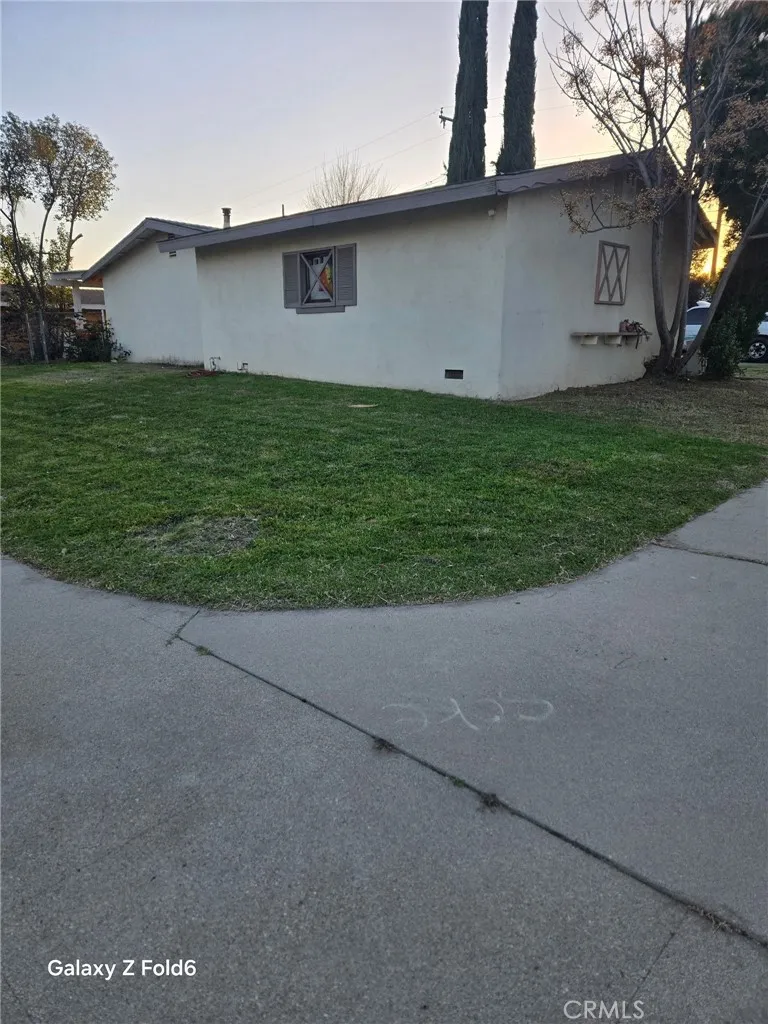 461 W Scott Street Rialto, CA 92376
