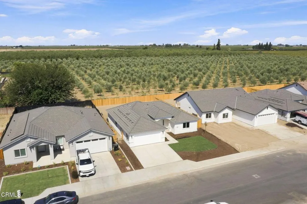 609 Lawford Street Shafter, CA 93263