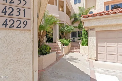 4229 Harbour Island Lane