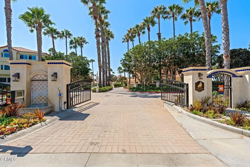 4229 Harbour Island Lane Oxnard, CA 93035