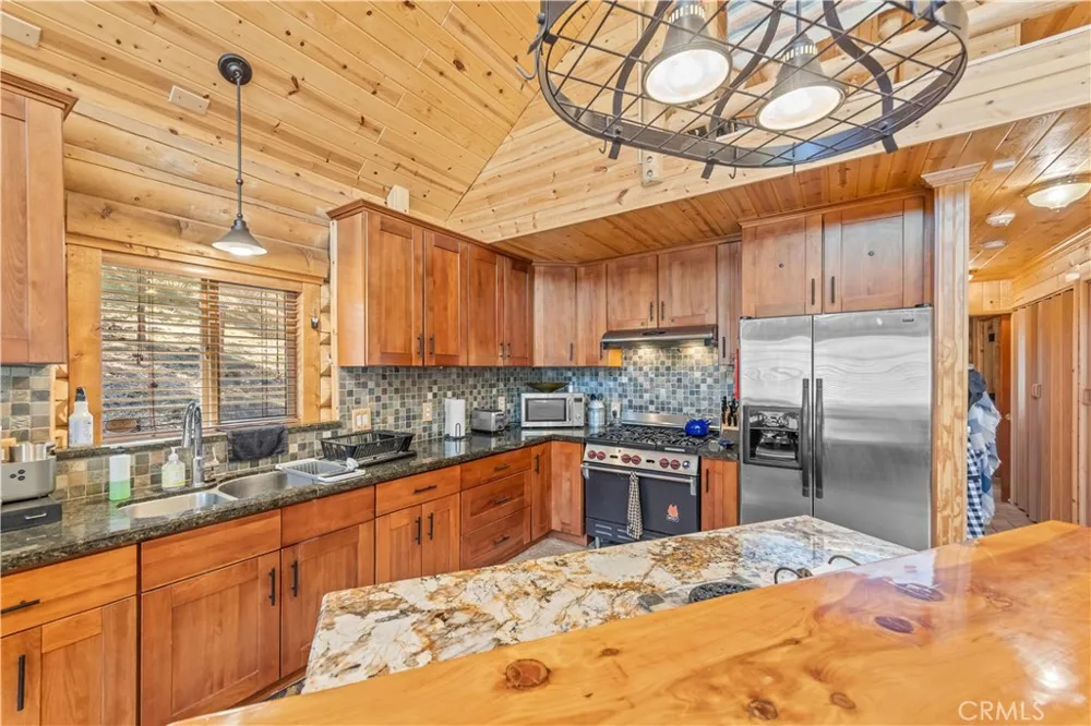 384 Saw Mill Canyon Big Bear City, CA 92314