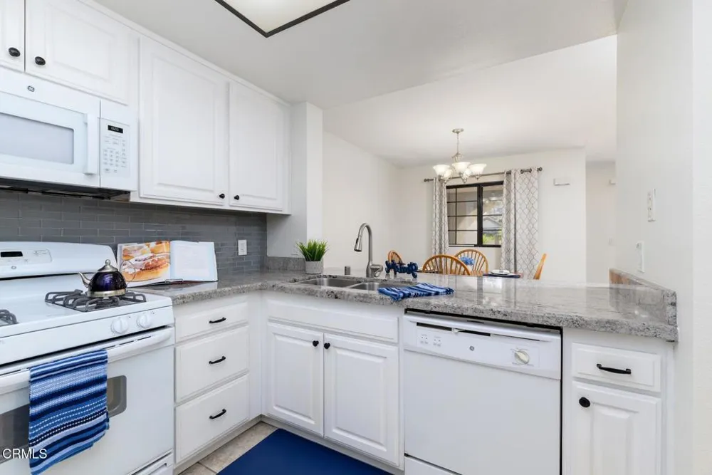 1210 Via Montoya Camarillo, CA 93010