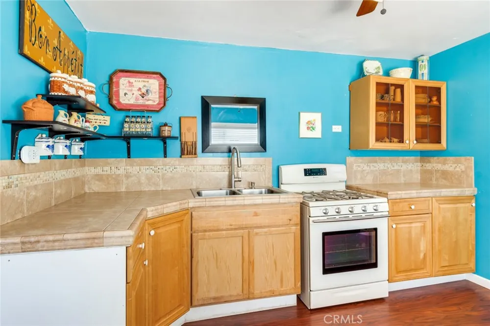 33161 Pederson Lake Elsinore, CA 92530