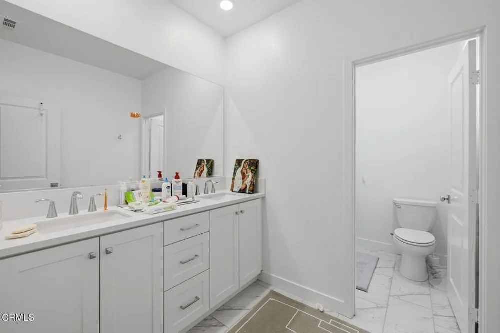 409 Snowdrop Lane Santa Paula, CA 93060