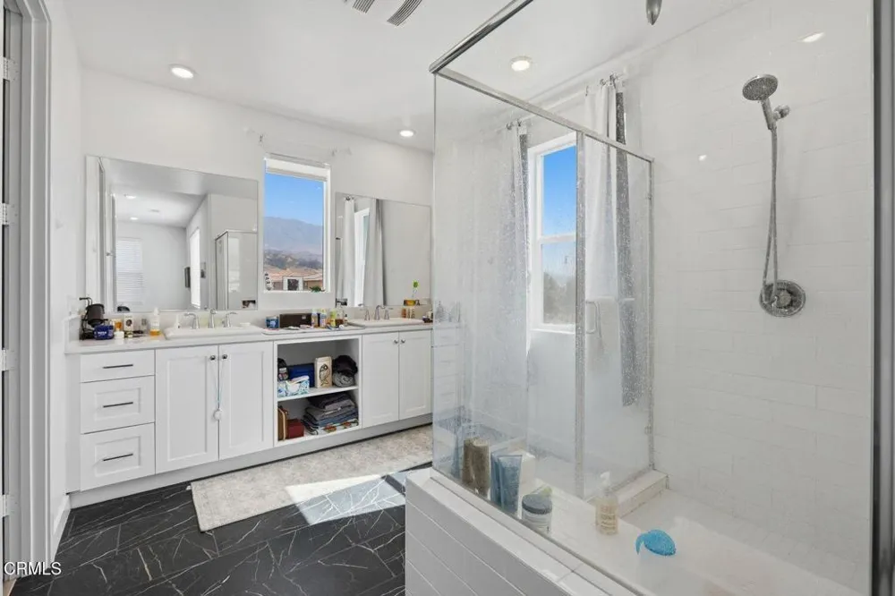409 Snowdrop Lane Santa Paula, CA 93060