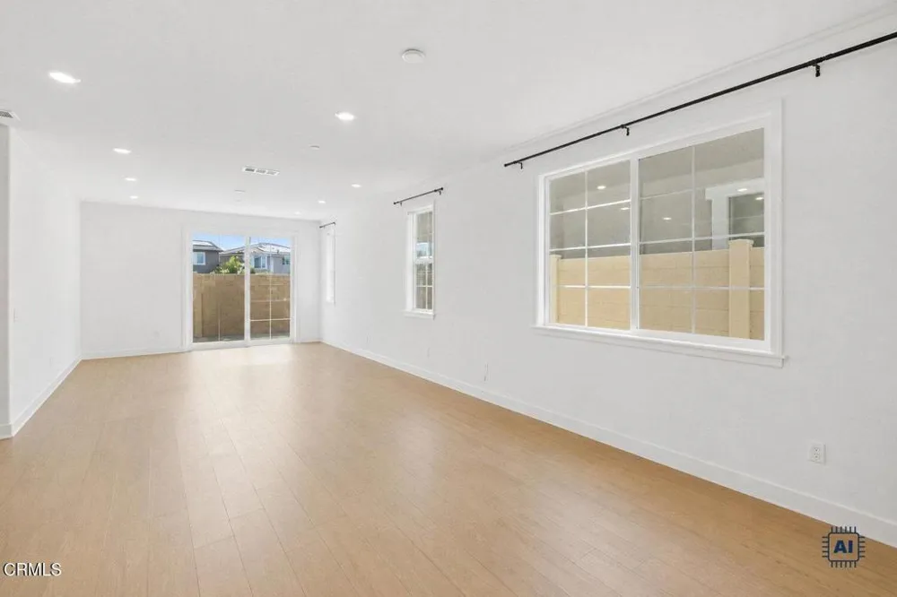 409 Snowdrop Lane Santa Paula, CA 93060