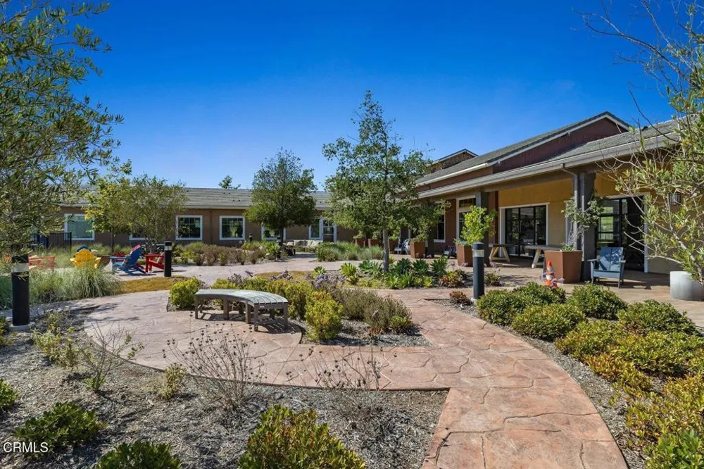 409 Snowdrop Lane Santa Paula, CA 93060