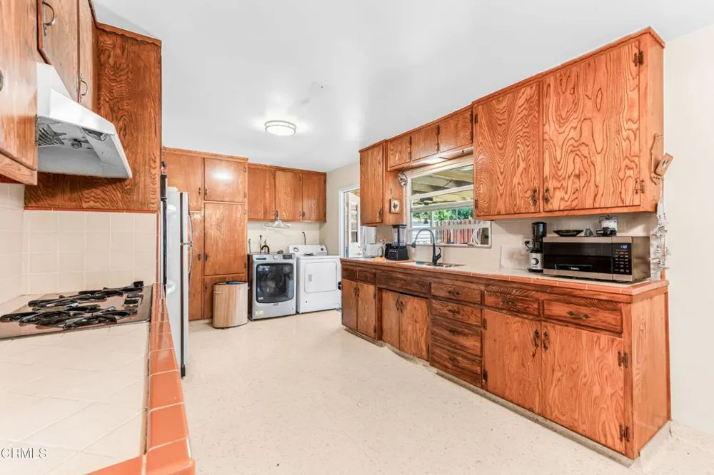 1133 Forest Avenue Ojai, CA 93023