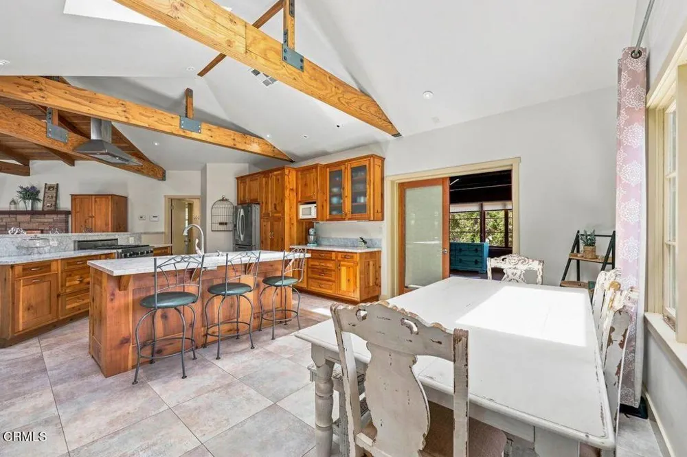 1473 S La Luna Avenue Ojai, CA 93023