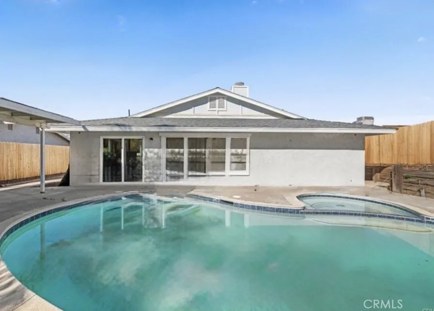 16881 Glenetta Lake Elsinore, CA 92530