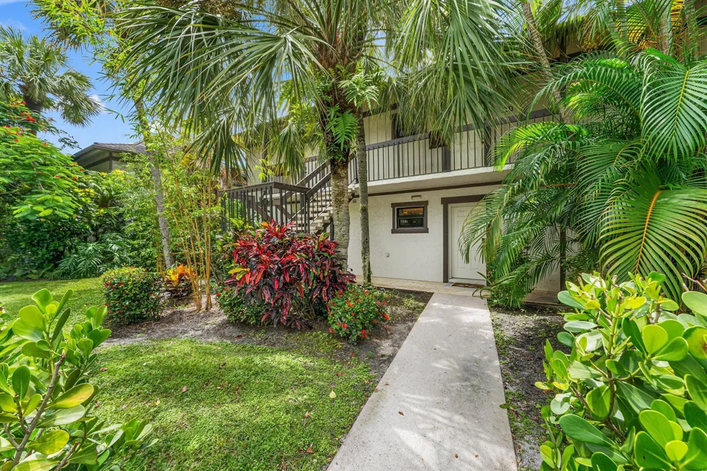 13334 Polo Club Road #240 Wellington, FL 33414