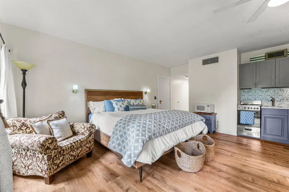 13334 Polo Club Road #240 Wellington, FL 33414