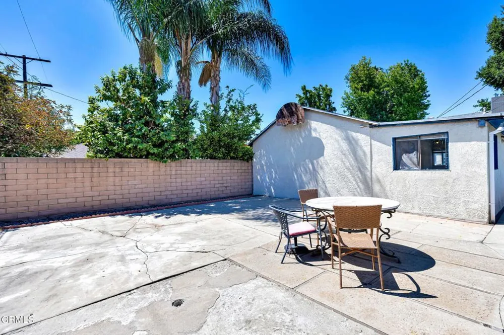 14646 Leadwell Street Van Nuys, CA 91405