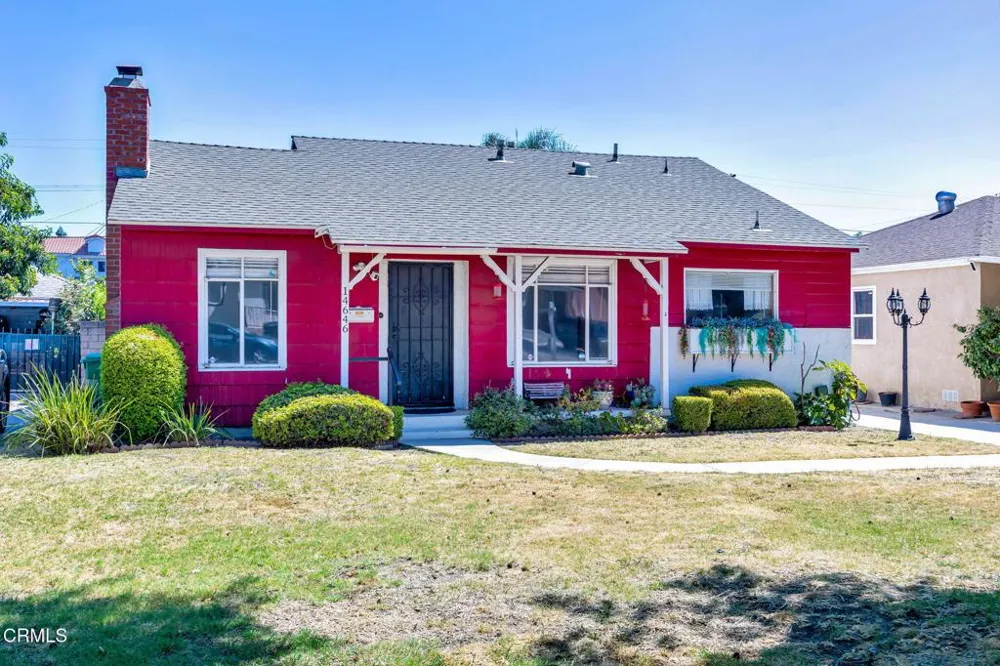 14646 Leadwell Street Van Nuys, CA 91405