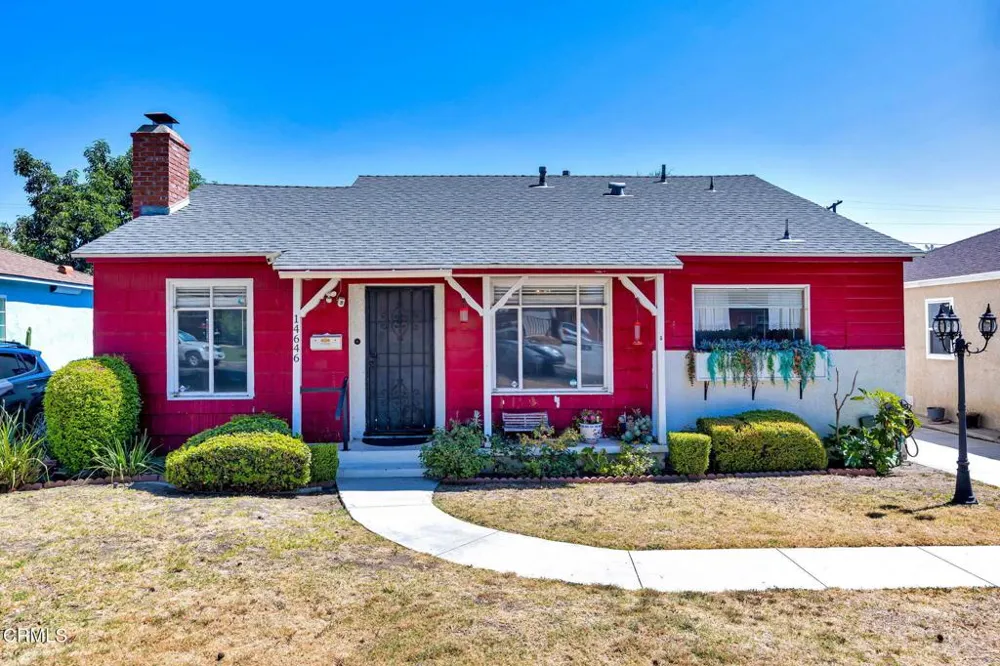 14646 Leadwell Street Van Nuys, CA 91405