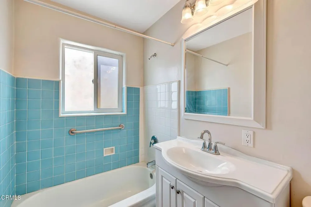 14646 Leadwell Street Van Nuys, CA 91405