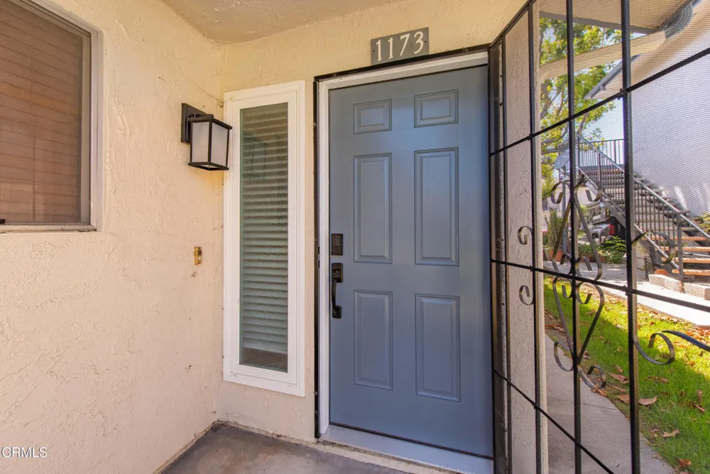 1173 Chalmette Avenue Ventura, CA 93003