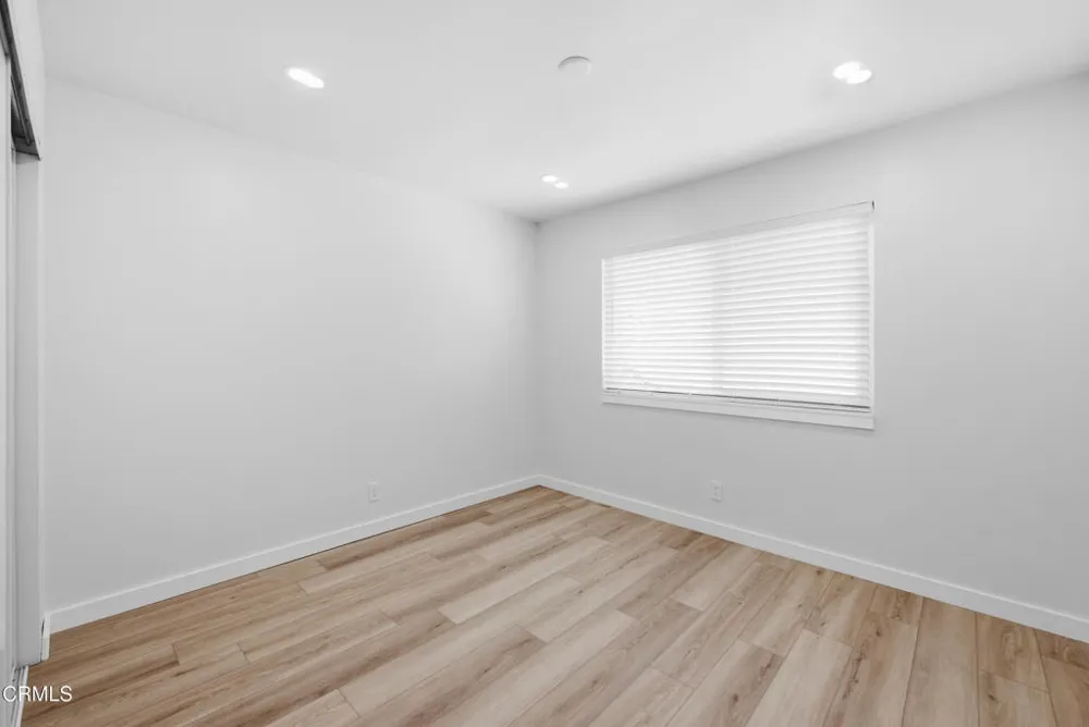 1173 Chalmette Avenue Ventura, CA 93003