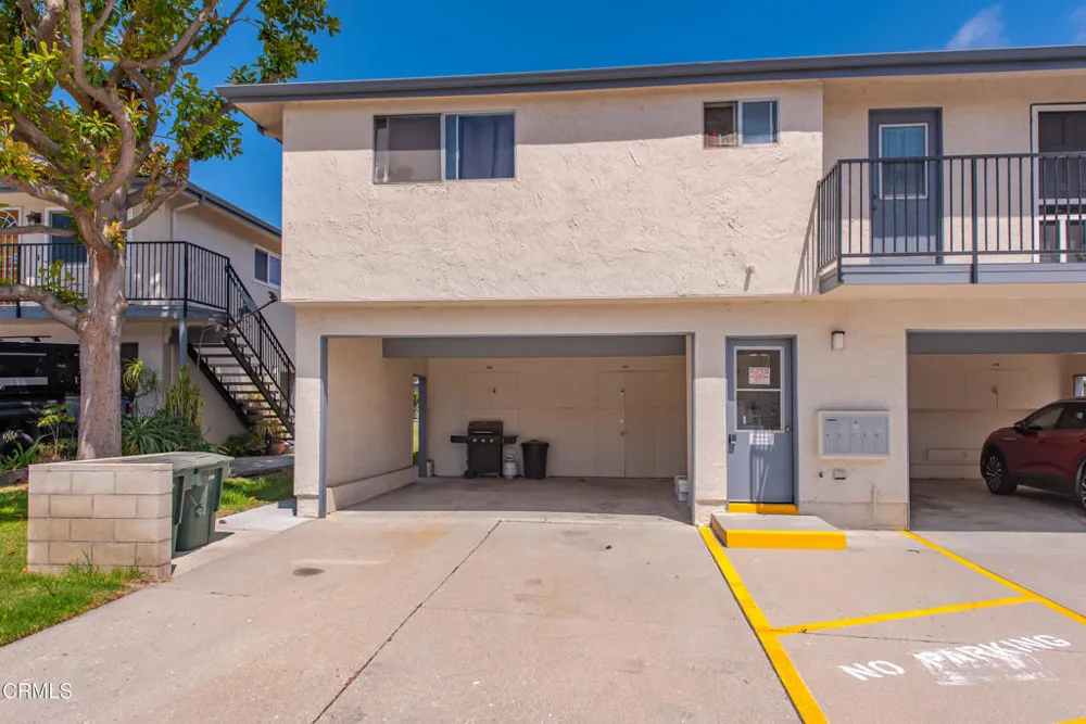 1173 Chalmette Avenue Ventura, CA 93003