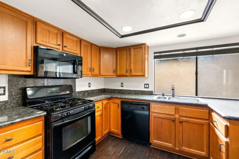 2454 Manzanita Drive Oxnard, CA 93033