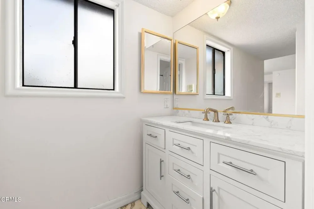 2454 Manzanita Drive Oxnard, CA 93033