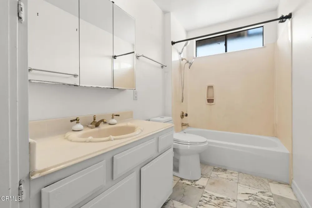 2454 Manzanita Drive Oxnard, CA 93033