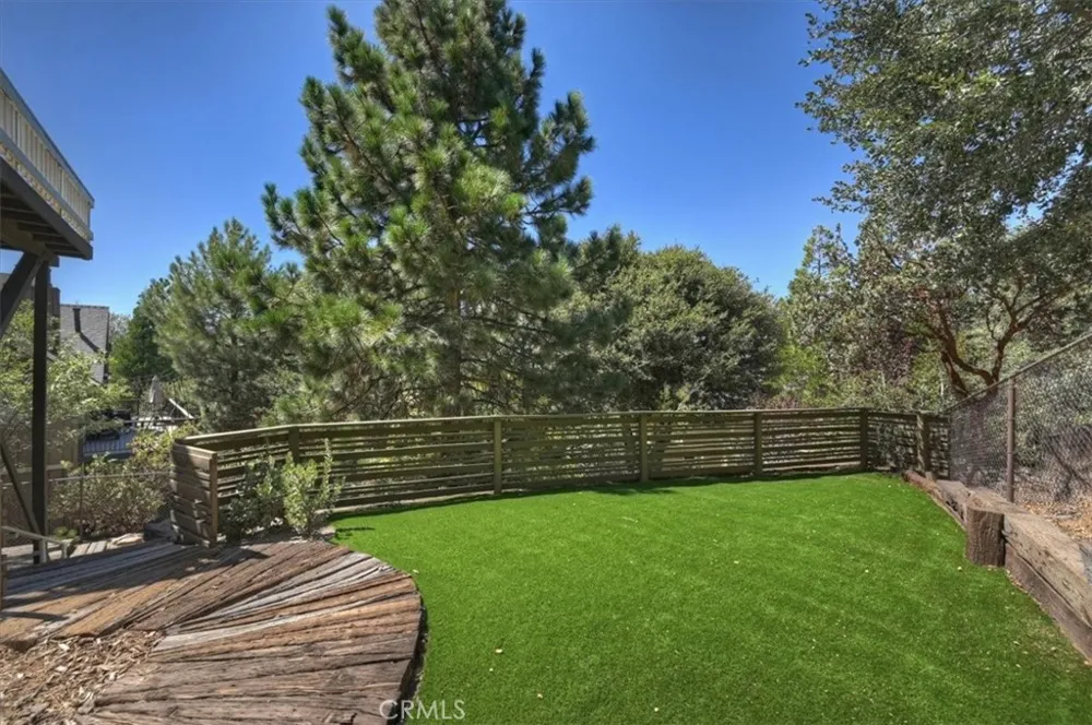 27398 Matterhorn Drive Lake Arrowhead, CA 92352