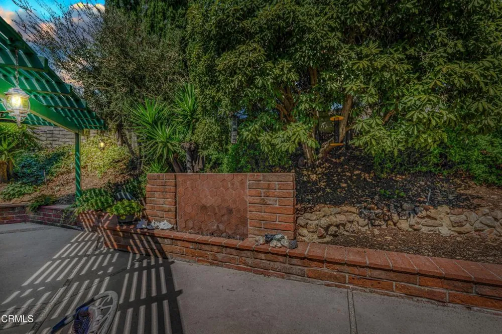2239 Adrian Street Newbury Park, CA 91320