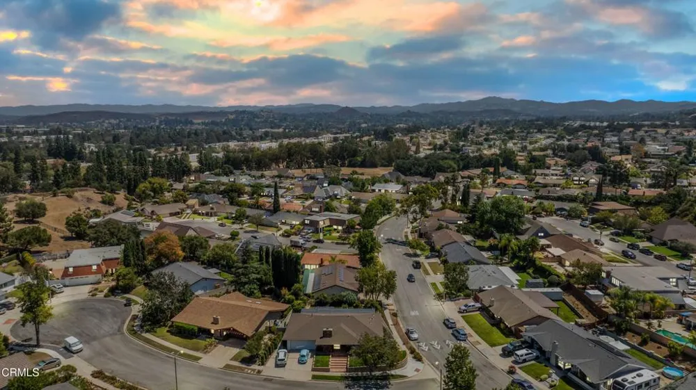 2239 Adrian Street Newbury Park, CA 91320