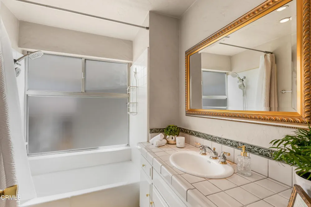 2239 Adrian Street Newbury Park, CA 91320